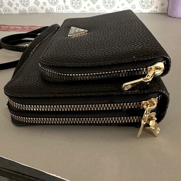 Grenobil black crossbow purse, three zipper compartments with slots - Picture 8 of 12